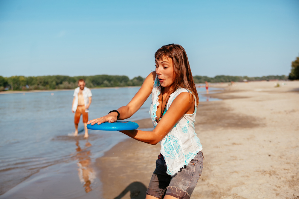 Ein Frisbee mit eingebautem Bluetooth-Lautsprecher